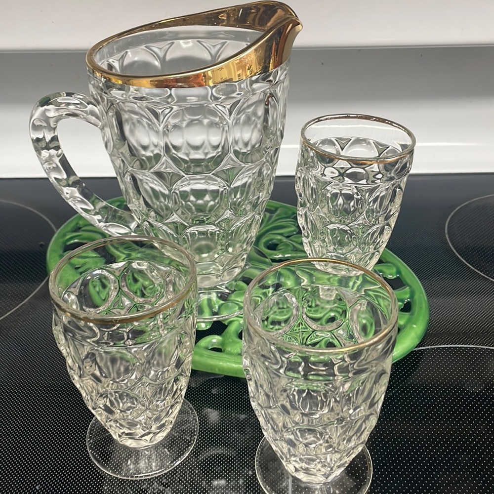 1950's Vintage Set Jeannette Glass Thumbprint